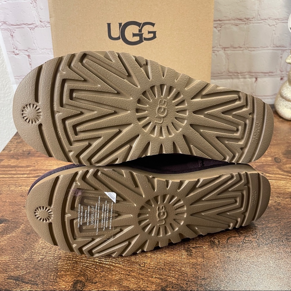 UGG Mini Bailey Button Gem Boots - NIB - Picture 6 of 12